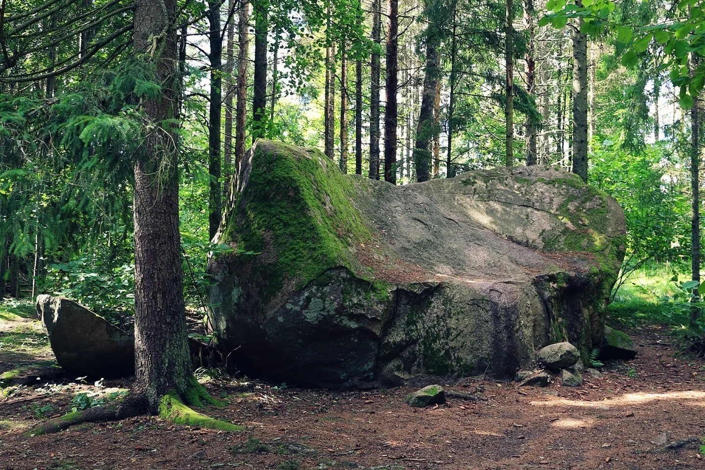 Grīžu Velna beņķis