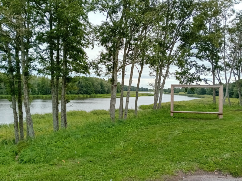 Leču stāvlaukums