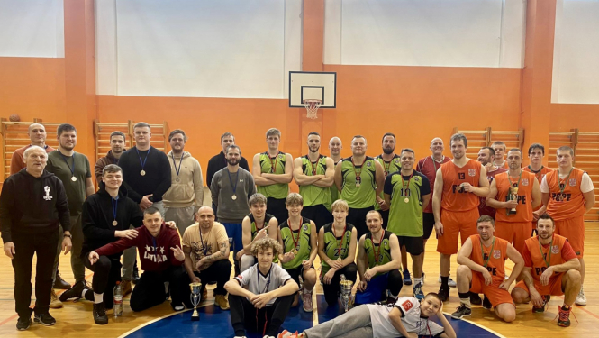 Basketbola turnīra dalībnieki
