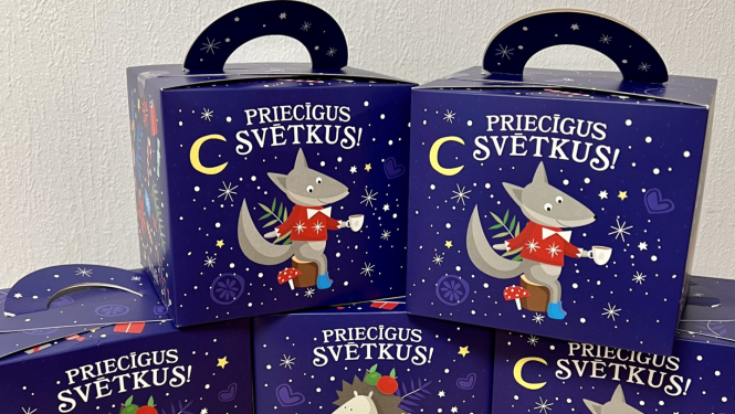 Ziemassvētku saldumu paciņas