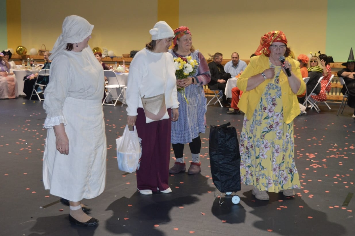 Amatierteātris “Vārava” svin 15. jubileju