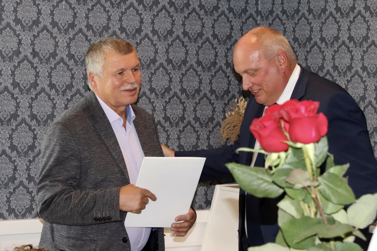 Sveic kolektīva vadītāju
