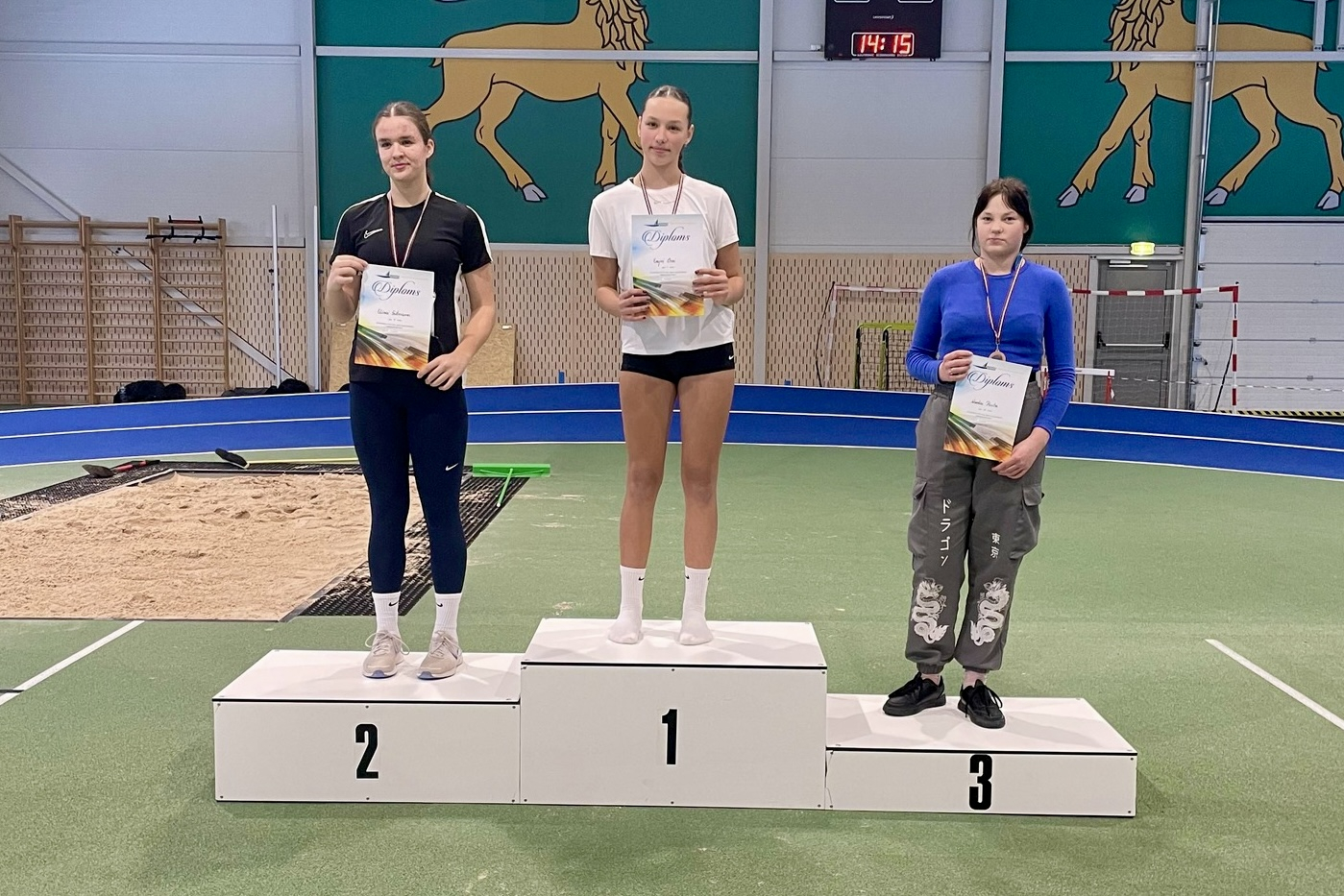 Sportisti ar diplomiem