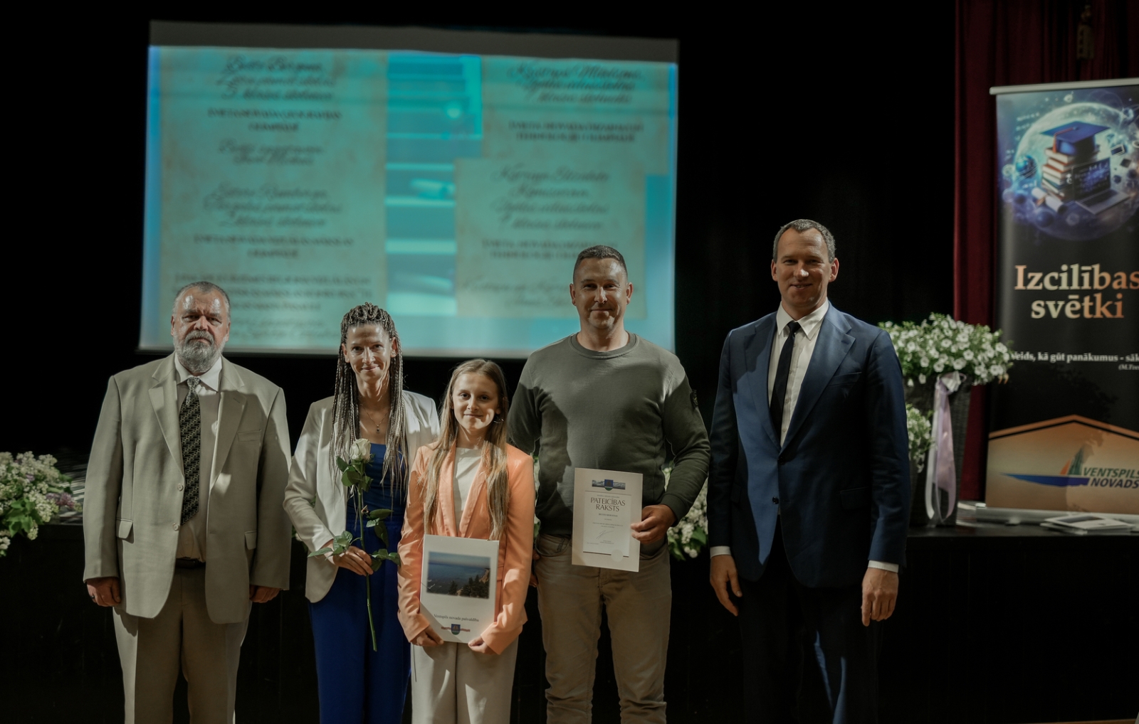 Ugālē sveic izcilniekus un sportistus