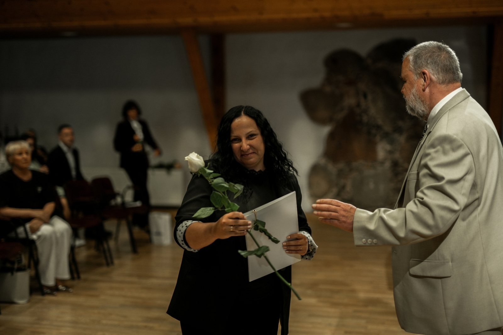 Ugālē sveic pedagogus un izcilniekus