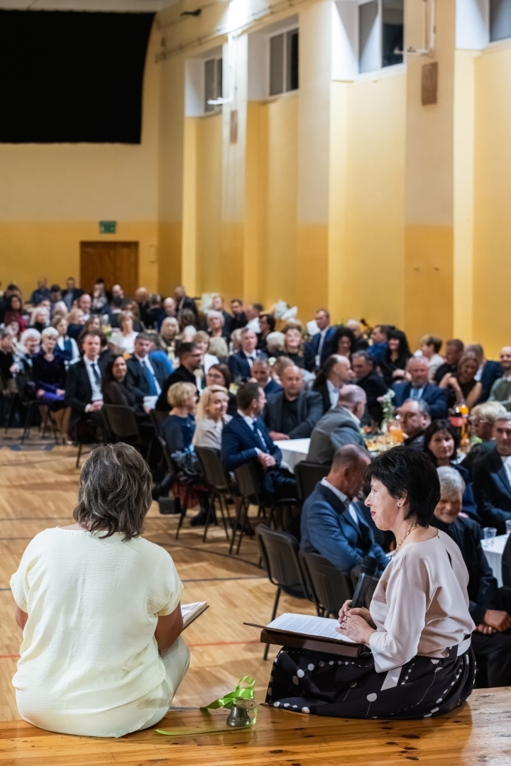 Puzes pamatskolai nosvinēta 150 gadu jubileja