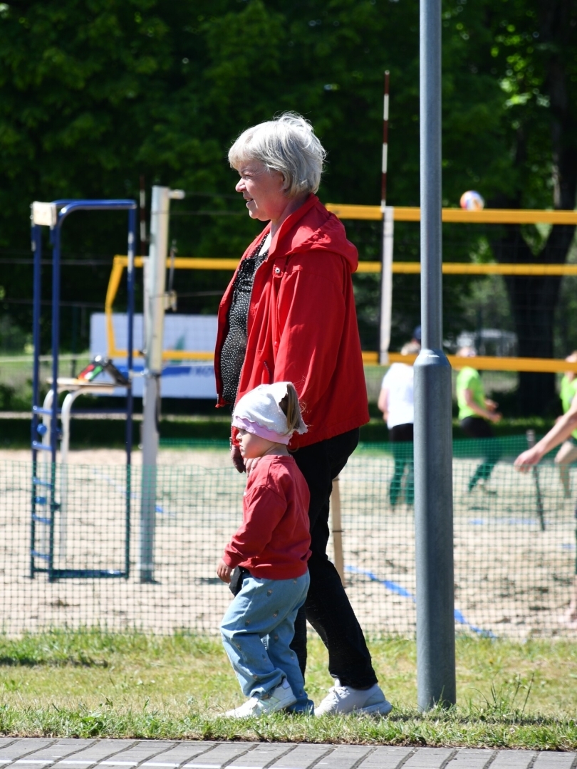 Popē aizvadīti novada sporta svētki