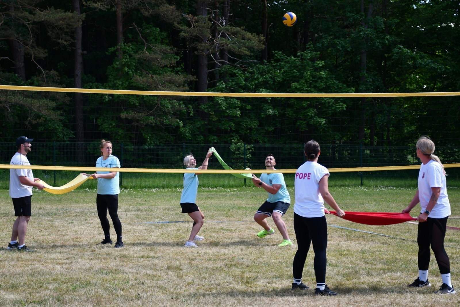 Popē aizvadīti novada sporta svētki