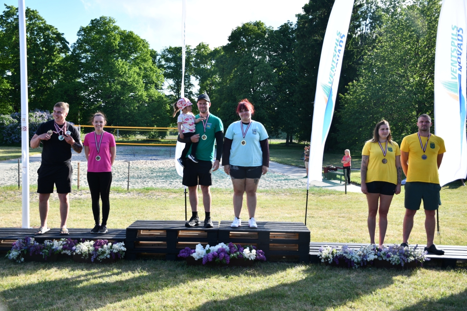Popē aizvadīti novada sporta svētki