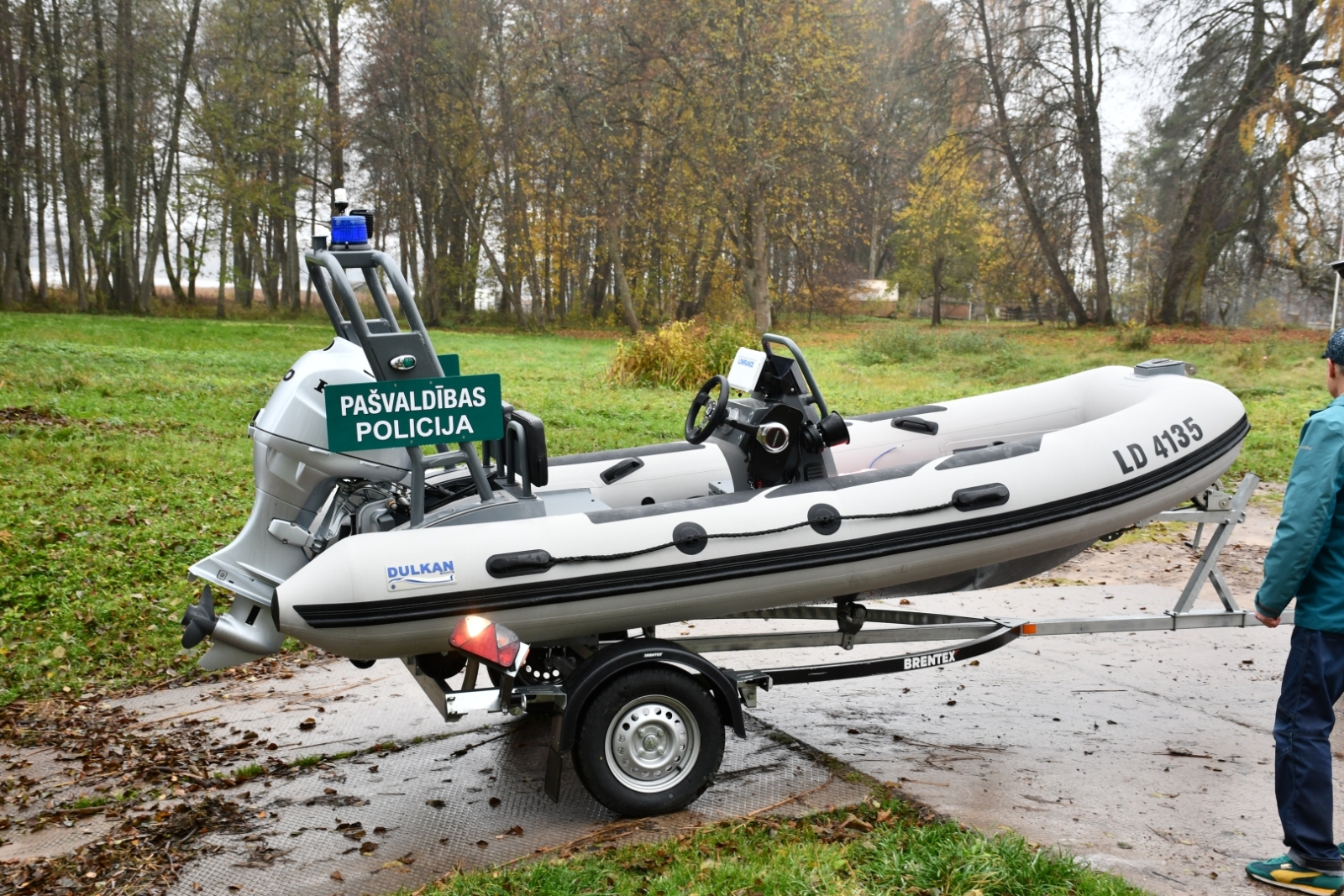Ventspils novada pašvaldības policija zivju resursu aizsardzības pasākumus turpmāk būs iespēja veikt upēs, ezeros un arī piekrastes ūdeņos