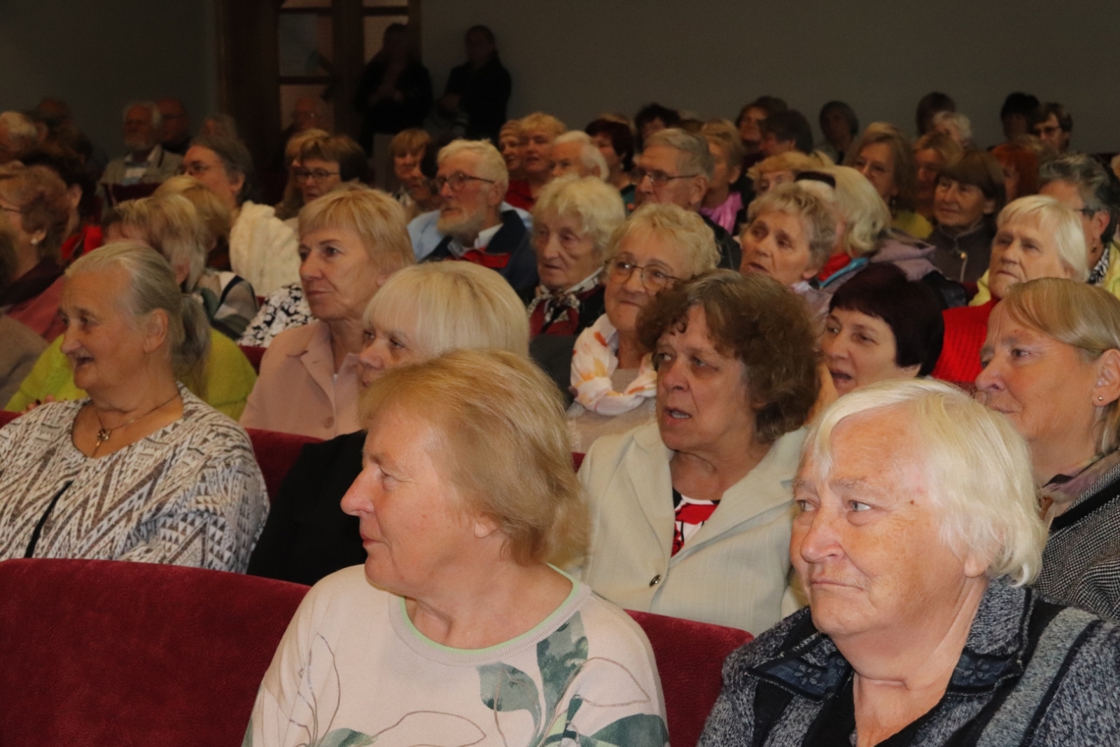 Piltenē notika Senioru saiets