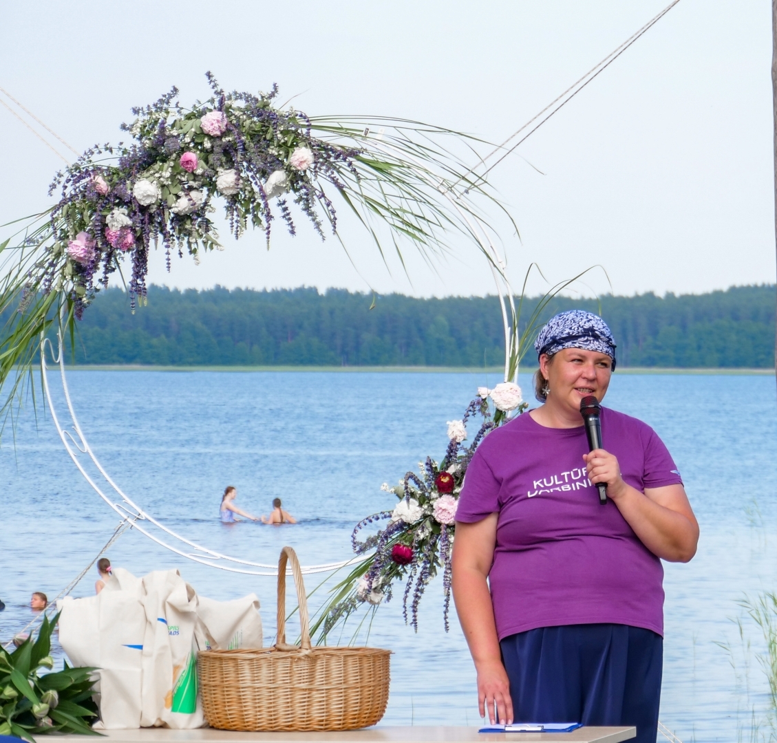 Elana rūpējās par senioru drošību 