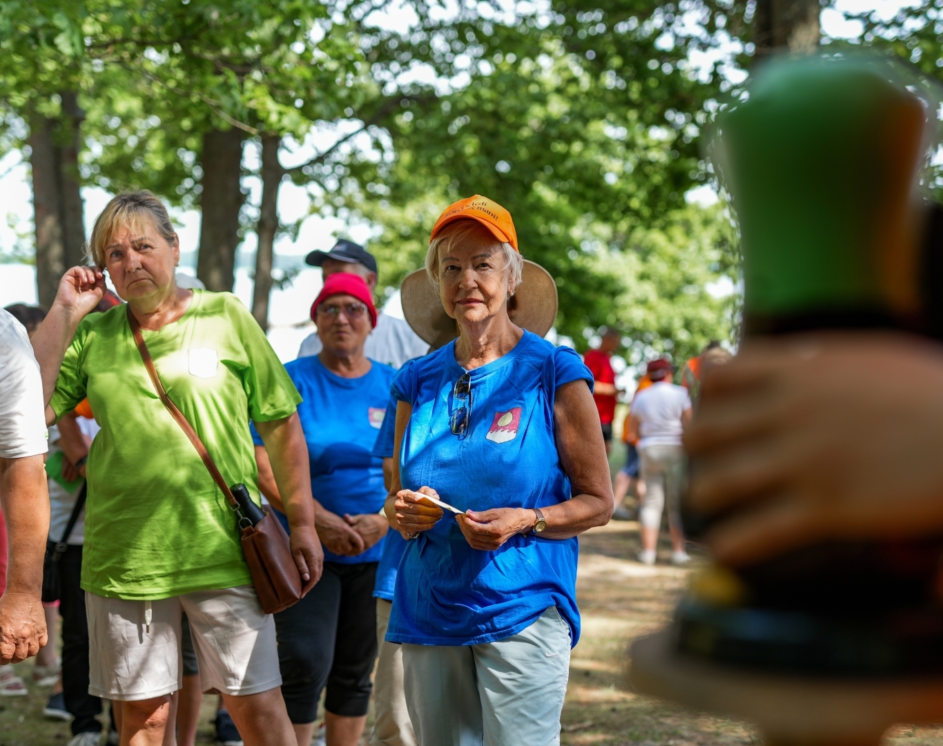 Seniori piedalās sportiskās aktivitātēs