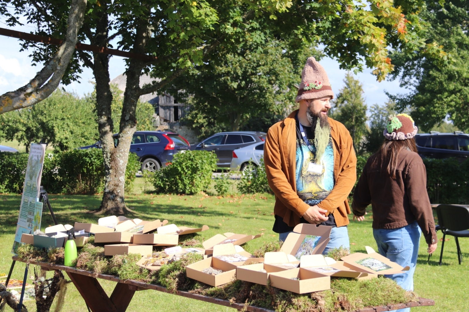 Zirās valda rosība – cilvēki bauda Sēņu festivāla piedāvājumu