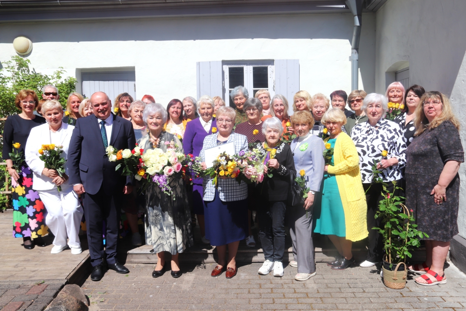 Ventspils novada sieviešu apvienība “Spārni” nosvin 25 gadu jubileju