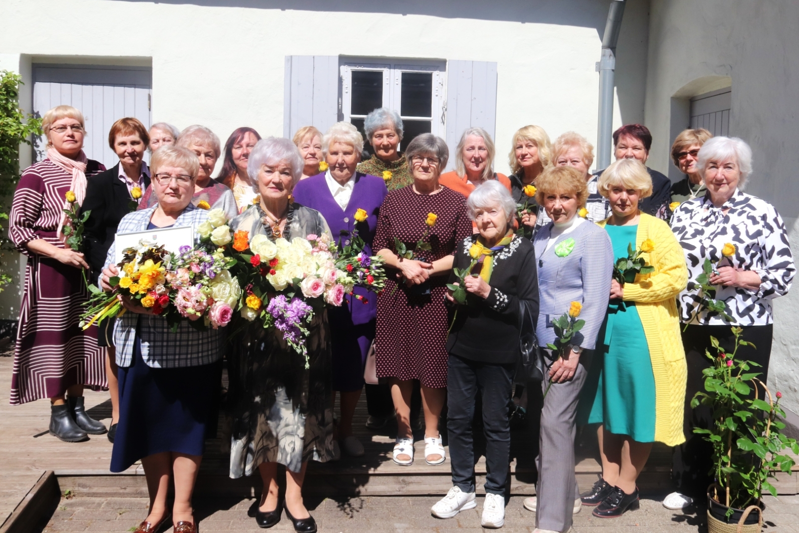 Ventspils novada sieviešu apvienība “Spārni” nosvin 25 gadu jubileju