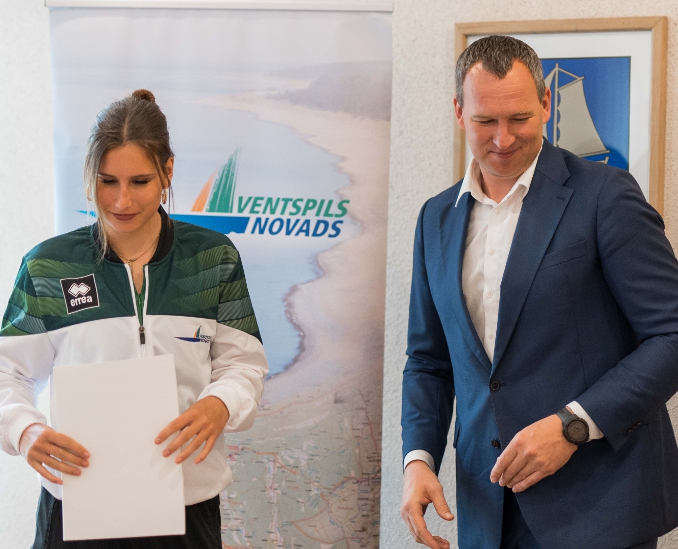 Domes priekšsēdētājs sveic sportistus