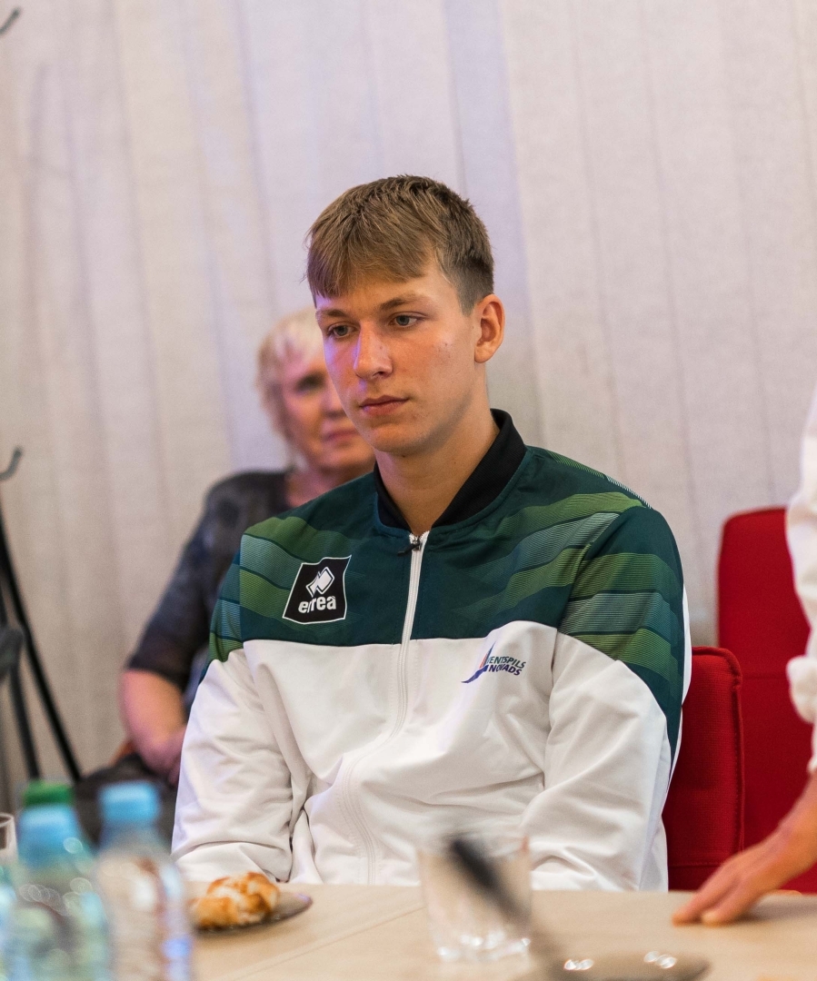 Nilam Bibļivam labi rezultāti Olimpiādē
