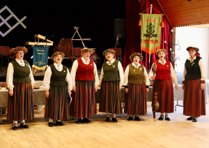 Dzied folkloras kopa