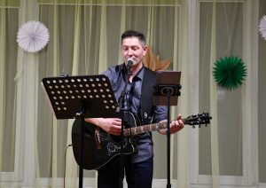 Uldis Sīlis ar muzikālu priekšnesumu