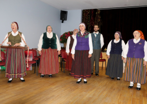 Dzied folkloras kopa