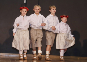 Dejo bērnu deju kolektīvs
