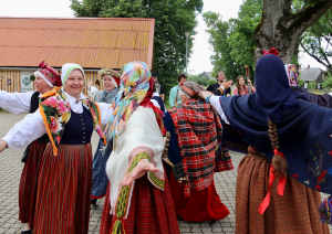 Folkloras kopas iesaistās aktivitātēs