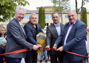 Tiek pārgriezta svinīgā lente