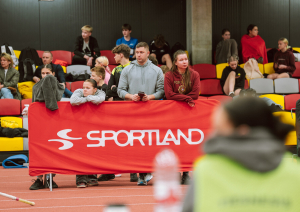 Treneri skatās sportistus