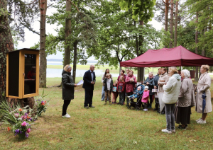 Usmā atklāj brīvdabas grāmatu skapi