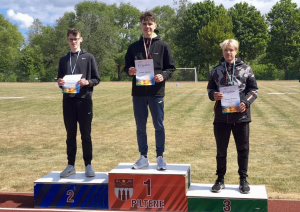 Sportisti ar diplomiem