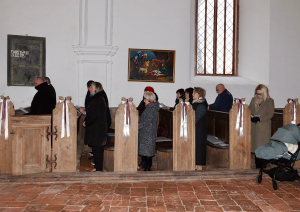 Dievkalpojums baznīcā