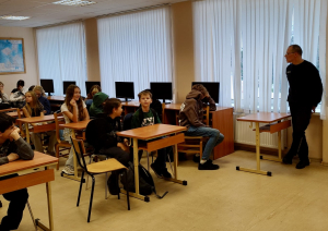Ventspils novada pašvaldības policija Užavas pamatskolā vada izglītojošās lekcijas