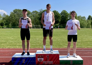 Sportisti ar diplomiem