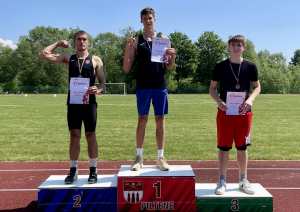 Sportisti ar diplomiem