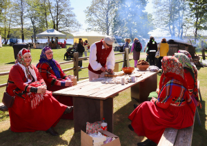 Etnogrāfiskais ansamblis “Maģie suiti”
