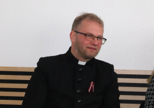 Pašvaldība un garīdznieki vienojas par ciešāku sadarbību Ventspils novadā
