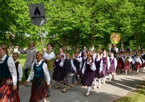 Novada bērnu deju svētku gājiens