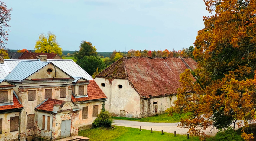 Popes muižas pārvaldnieka māja