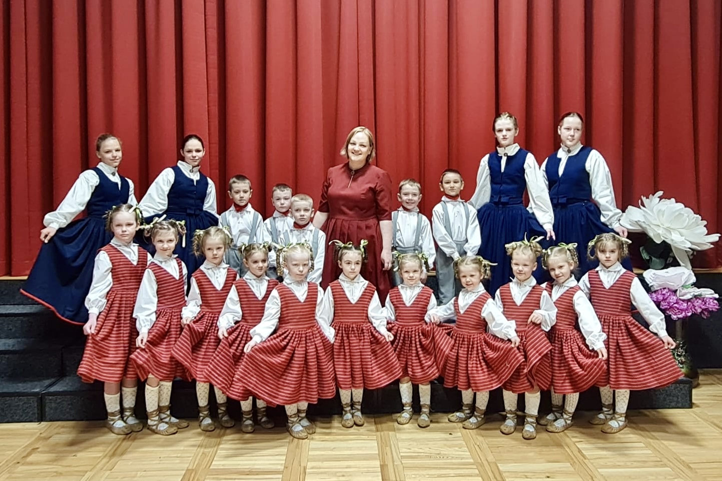 Pirmsskolas bērnu deju kolektīvs “Dorīte”