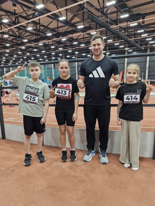 U12 sportisti un treneris