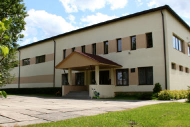 Puzes kultūras nama ēka