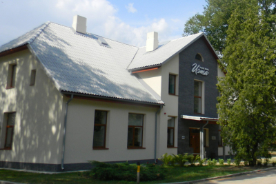 Usmas tautas nama ēka