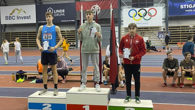 Sportisti ar diplomiem