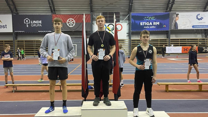Sportisti ar diplomiem