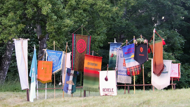 Folkloras kopu karogi
