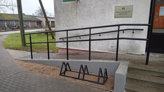 Tārgales pagasta pārvaldes ēkā veikti ieejas mezgla un telpu atjaunošanas darbi