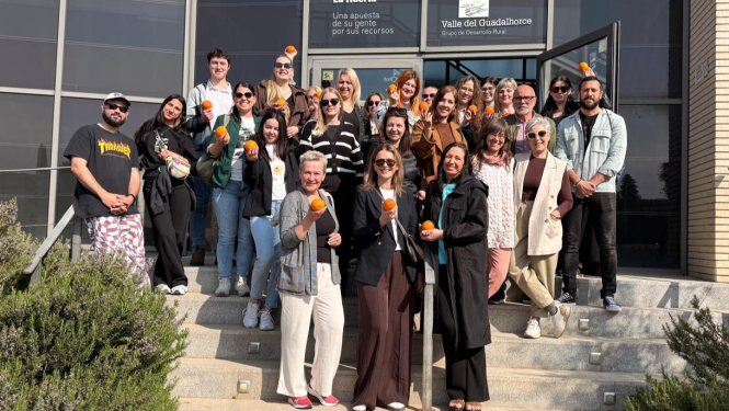 Ventspils novada Izglītības pārvaldes vadītājas vietniece Sibilla Veģe un Piltenes kultūras nama vadītāja Zane Jope devās pieredzes apmaiņas braucienā uz Spāniju