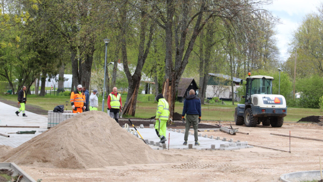Piltenē notiek remontdarbi