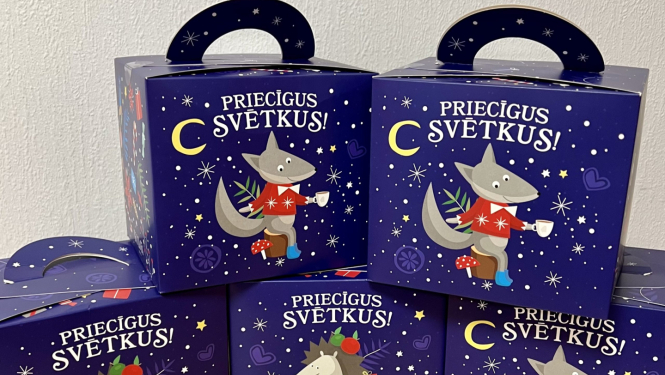 Ziemassvētku saldumu paciņas
